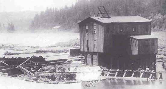 Willamette Falls, Oregon Power Plant